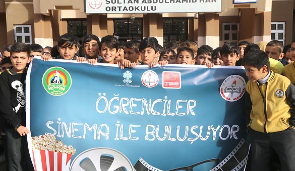 10 bin öğrenci sinemayla buluşuyor