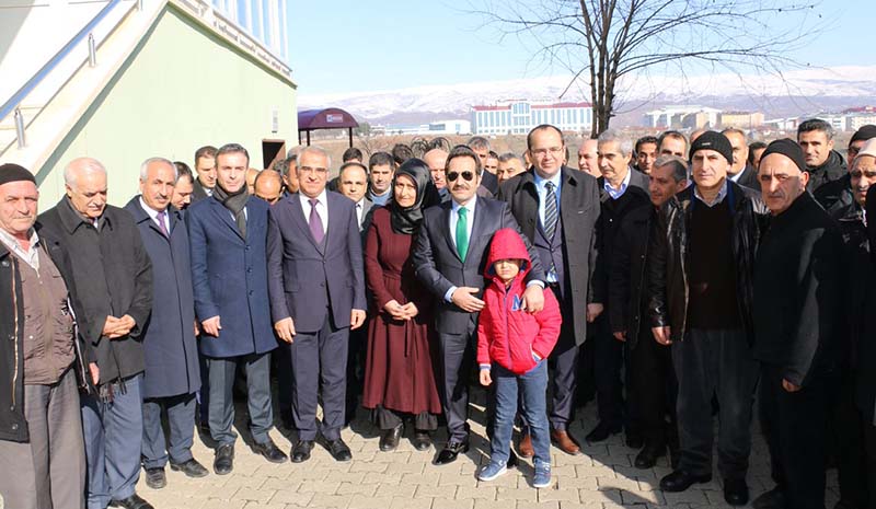 Devlet olanın milleti vardır