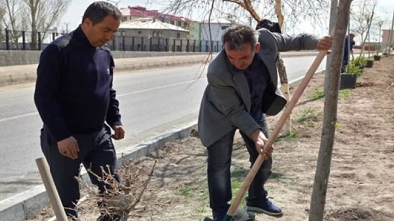 Karlıova`da Peyzaj çalışması başladı