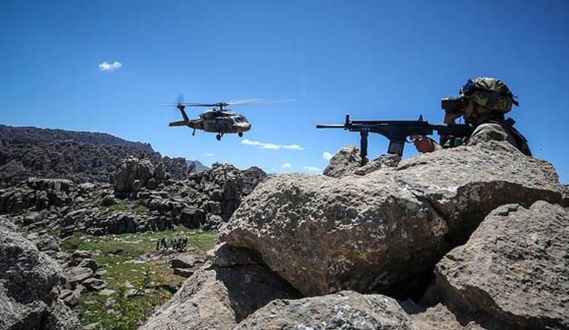 Genç`te PKK Operasyonu: 2`si ölü, 1`i yaralı
