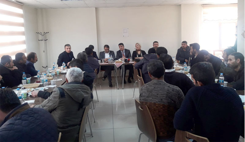 Kaymakam hastaları yalnız bırakmadı