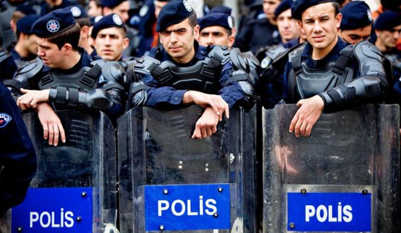 Polisin emekli ikramiyesi iki katına çıkacak