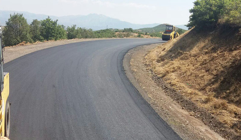 `Asfaltın trapez üzerine yapılması söz konusu değildir`