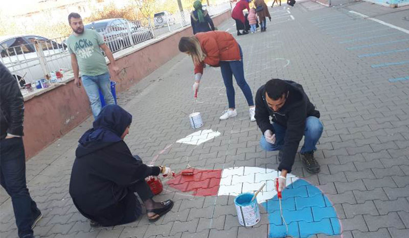 `Ara tatillerde eğitime ara vermiyoruz`