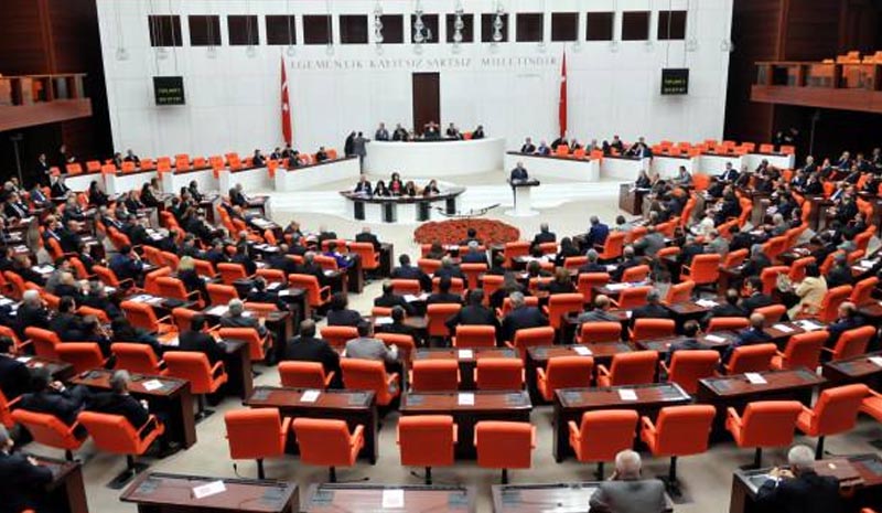 İmar Kanunu`nda değişiklik teklifinde 3 madde daha kabul edildi