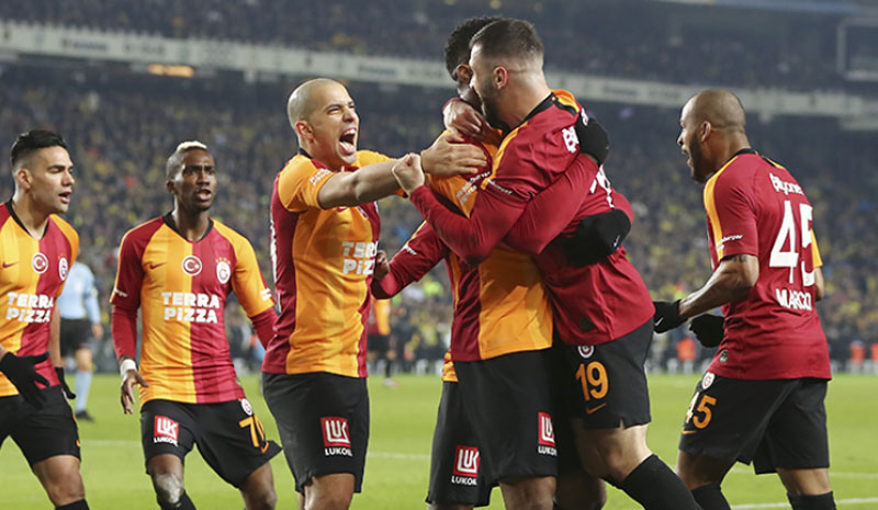 Galatasaray 20 yıl sonra Kadıköy`de kazandı!