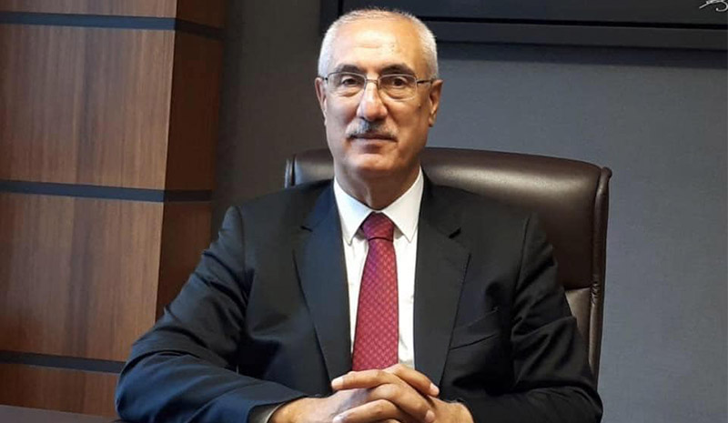 Berdibek: `Bir uzun yol şoförü misalidir siyaset`