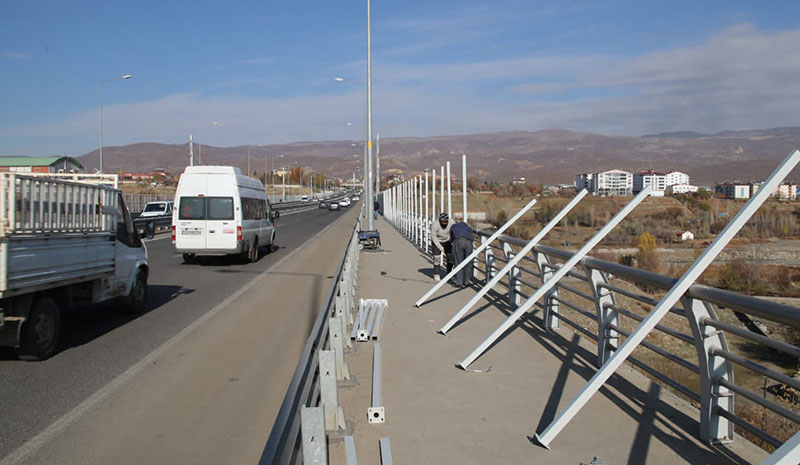 Çapakçur`a korkuluklu tedbir!