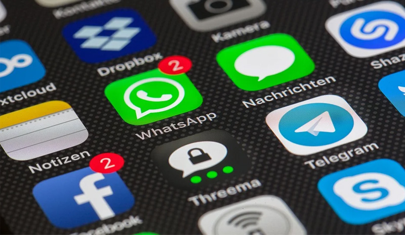 Türkiye`den WhatsApp ve Facebook hamlesi! Soruşturma başlatıp, durduruldu
