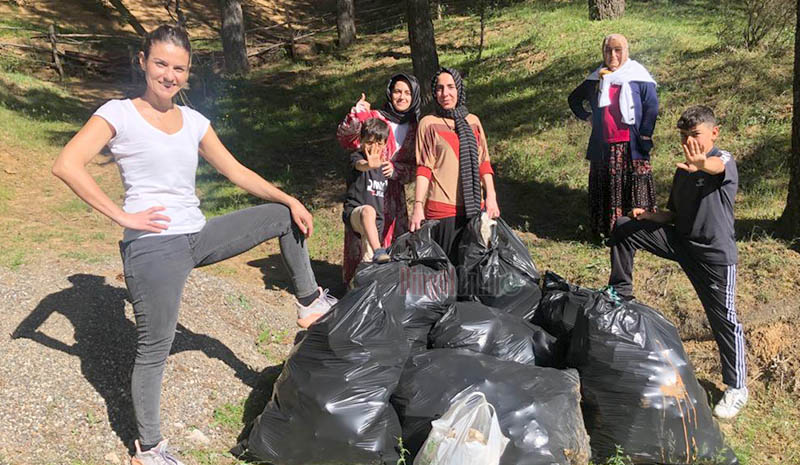 Yabancı Gelinden Çevre Temizliği