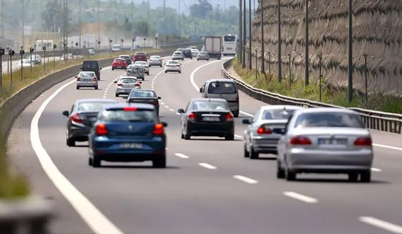 Trafiğe ilk 6 ayda 607 bin aracın kaydı yapıldı