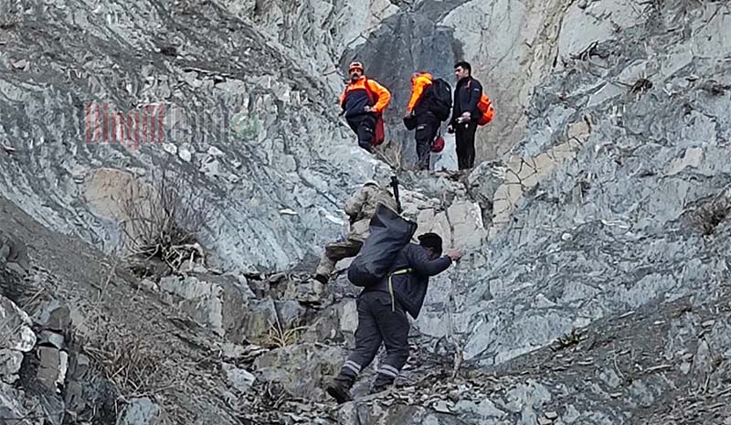 Kayalıklarda Mahsur Kalan Vatandaş Kurtarıldı