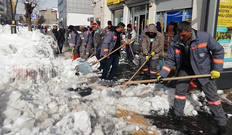 Kar Temizleme Çalışmaları Sürüyor