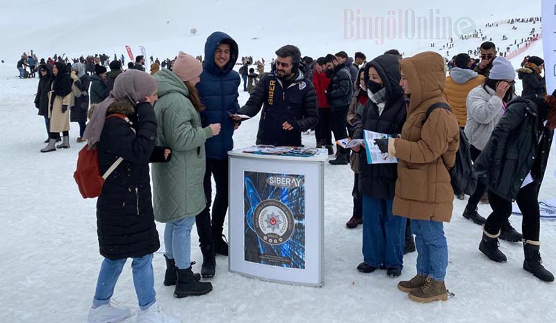 `Siberay` projesi kapsamında bin 500 kişiyi bilgilendirdi