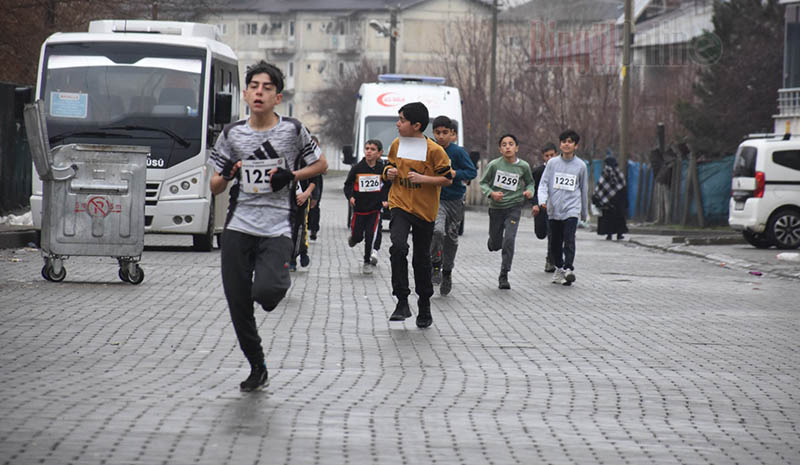 93 Sporcu Şampiyonluk İçin Ter Döktü