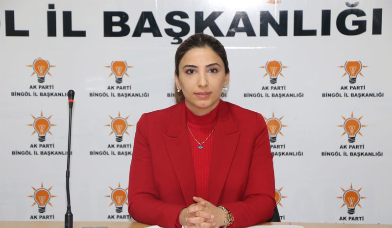 Ak Parti Kadın Kolları Başkanı Bural, İstifa Etti