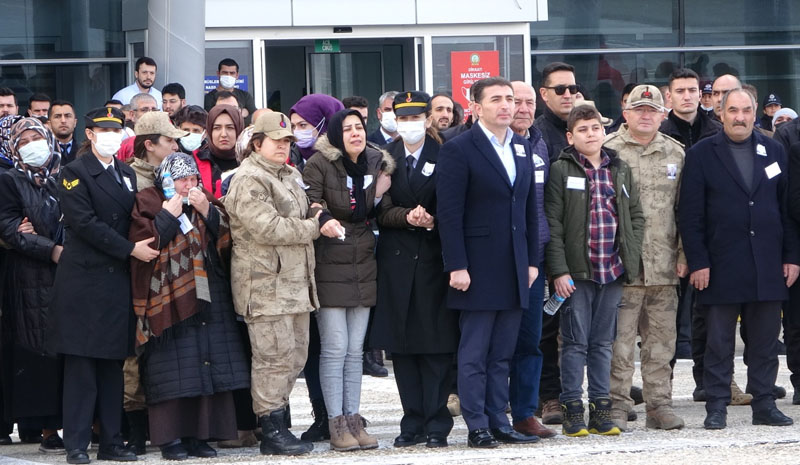 Şehit Ergin`in Naaşı Bingöl`e Getirildi