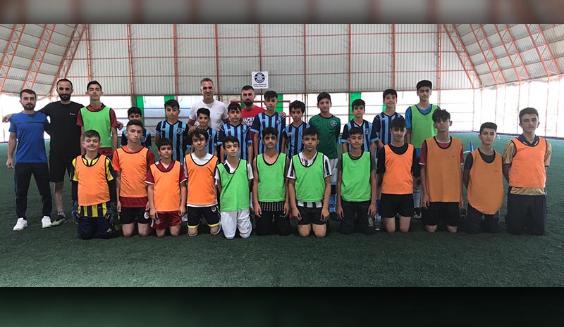 Adanademirspor Akademi Direktörü Özgür Zengin, futbol okulunu ziyaret etti