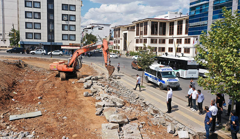 Askeriye Duvarı Yıkıldı