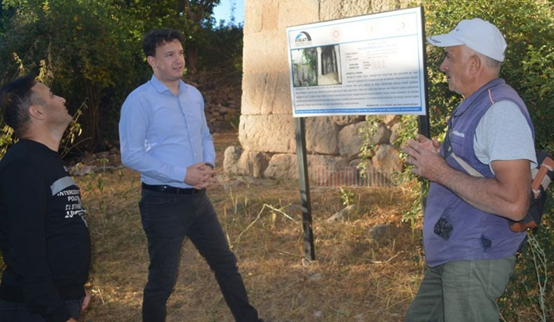 Gürses, öğrenci ve vatandaşlarla bir araya geldi