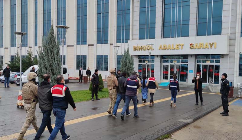 2 ilde PKK/KCK operasyonu: 7 kişi tutuklandı