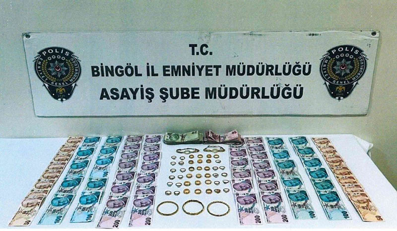 200 bin lira değerinde altın ve para çalan hırsız tutuklandı