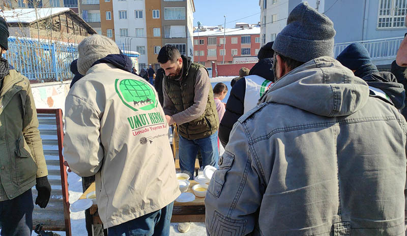 Umut kervanı, bölgede yardımlarını sürdürüyor