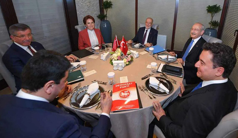 Altılı masanın cumhurbaşkanı adayı Kemal Kılıçdaroğlu oldu