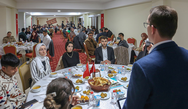 Kaptanoğlu: `Kökü Olmayanın İstikbali Olmaz`