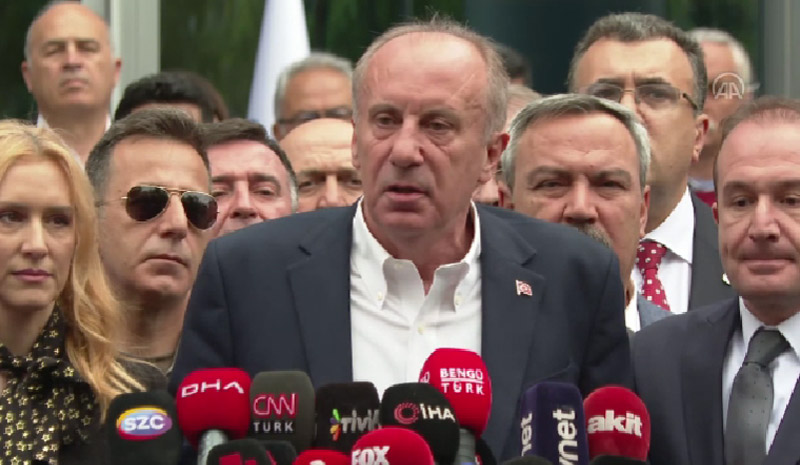 Muharrem İnce Cumhurbaşkanlığı adaylığından çekildi