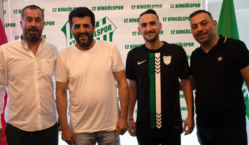 Zeki Korkmaz 12 Bingölspor`da