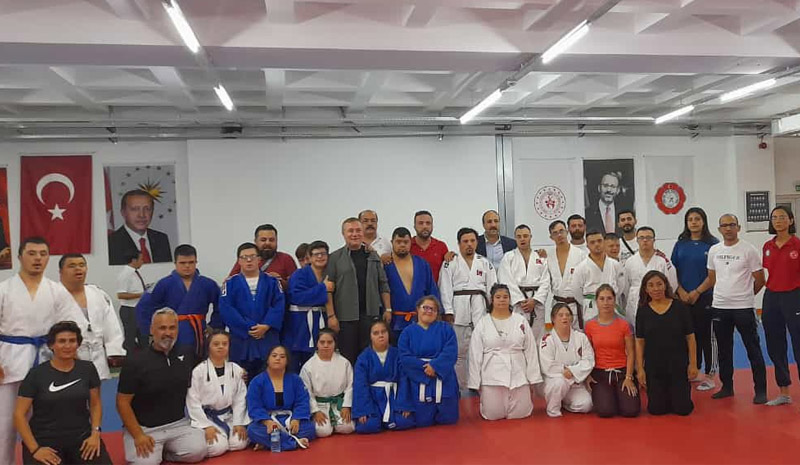 Judonun en tatlı şampiyonları Bingöl`den