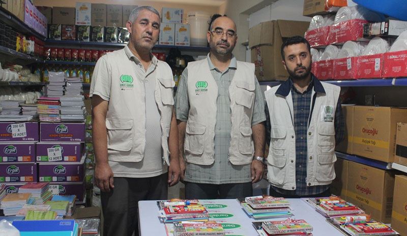 Kırtasiye yardımı faaliyetlerine başlandı