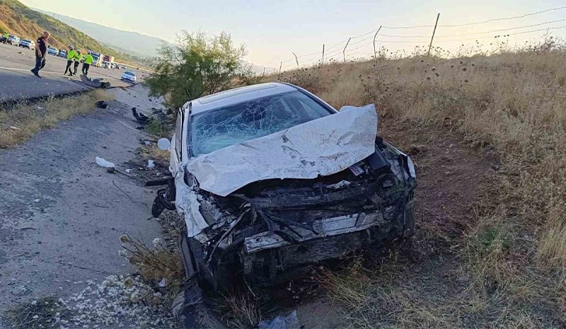 Bingöl`de feci kaza: 1 ölü, 2 yaralı