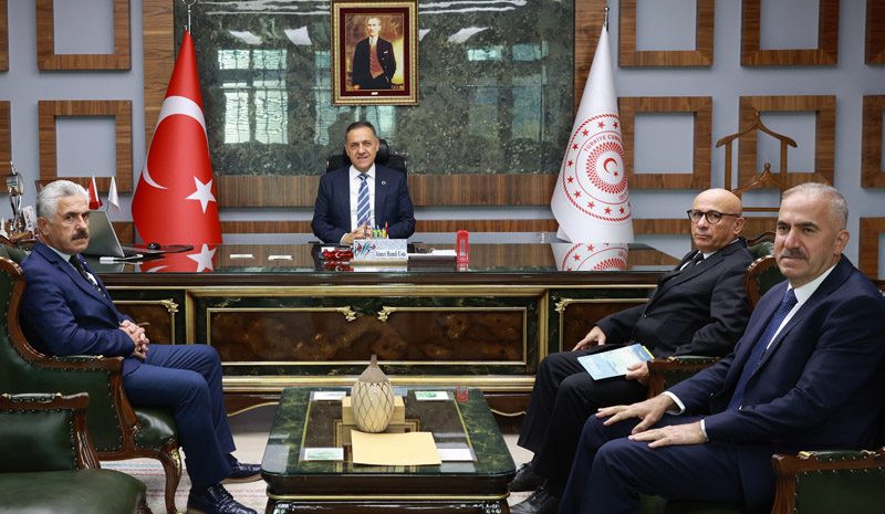 PTT Başmüdürlüğü`nden Vali Usta`ya Ziyaret