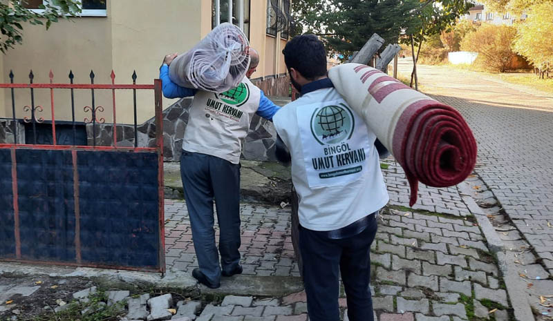 208 aileye ayni ve nakdi yardım