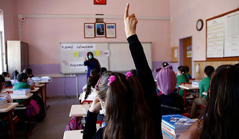 Milli Eğitim Bakanlığı sınıf annesi uygulamasını yasakladı