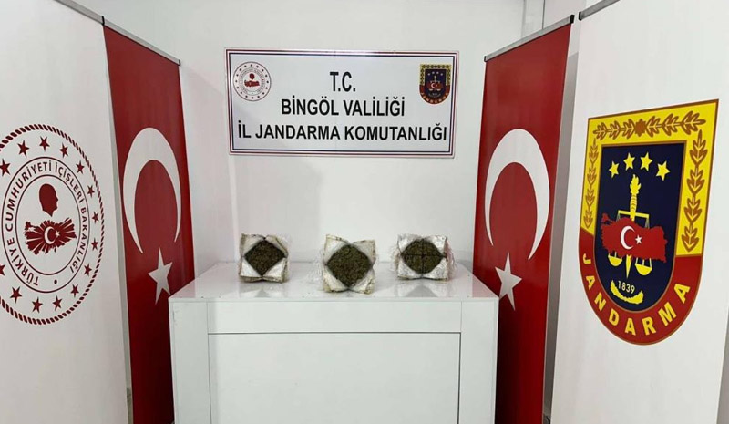 Bingöl`de 3 kilo esrar ele geçirildi