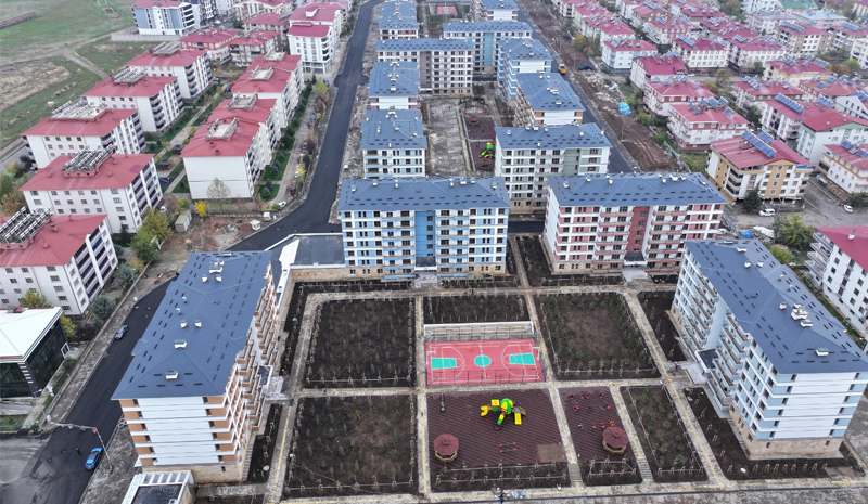 Bingöl`de TOKİ konutları teslim ediliyor