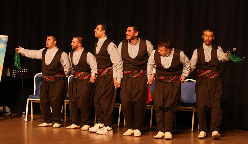 Bingöl`de özel program! Gönüllerince eğlendiler
