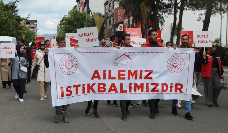 Bingöl`de `Aile istikbalimizdir` Yürüyüşü