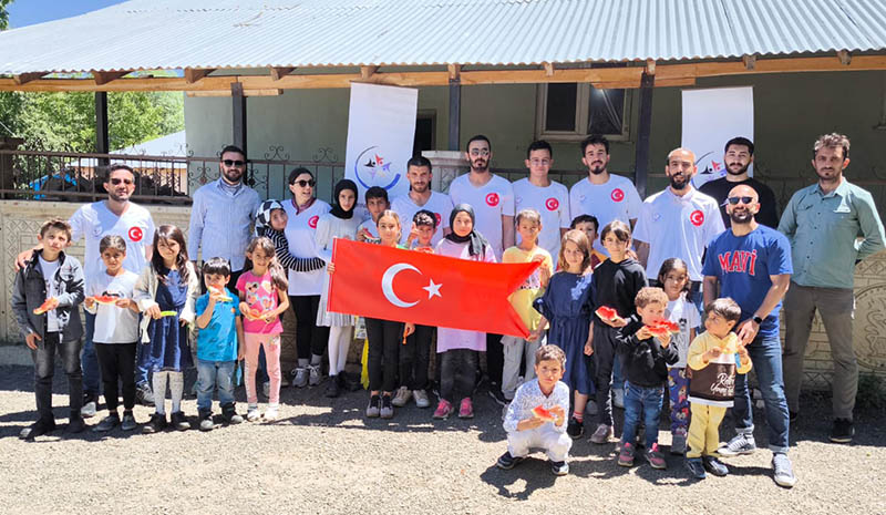 `Yarınlar Hepimizin Derneği`nden Uçurtma Şenliği