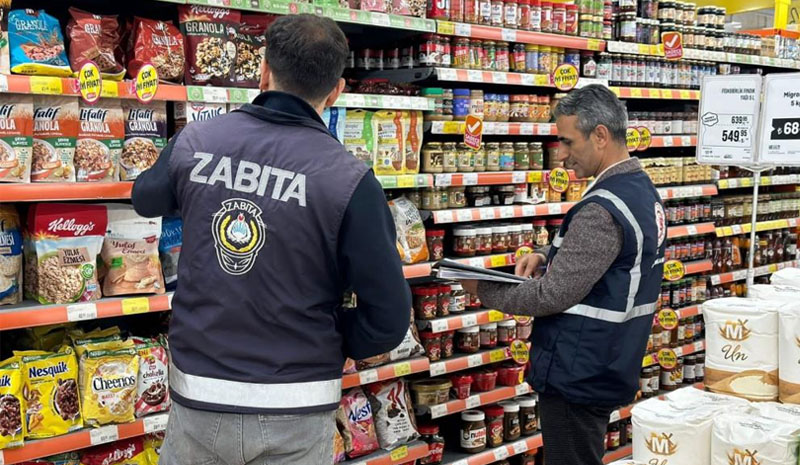 Bingöl`de zabıta ekiplerinden bayram denetimi