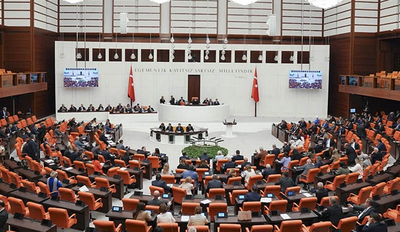Kamuda birde fazla maaş alma dönemi sona eriyor