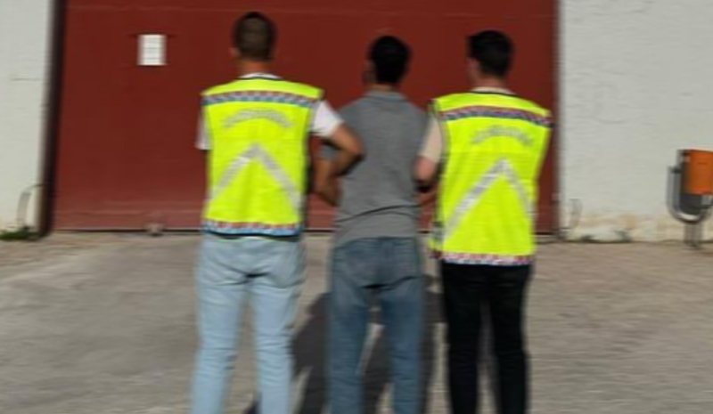 Bingöl`de haklarında arama kaydı bulunan 7 kişi yakalandı