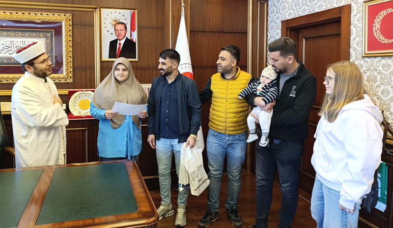 Polonyalı Gelin İslamiyet`i seçti