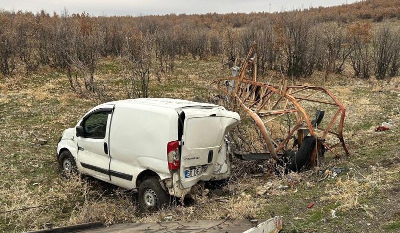 Bingöl`de trafik kazası: 2 yaralı