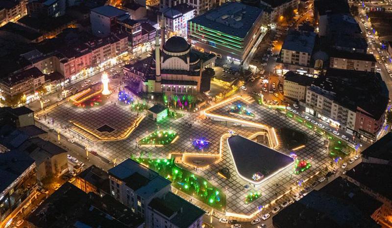 Bingöl`ün Kent Meydanı Açıldı