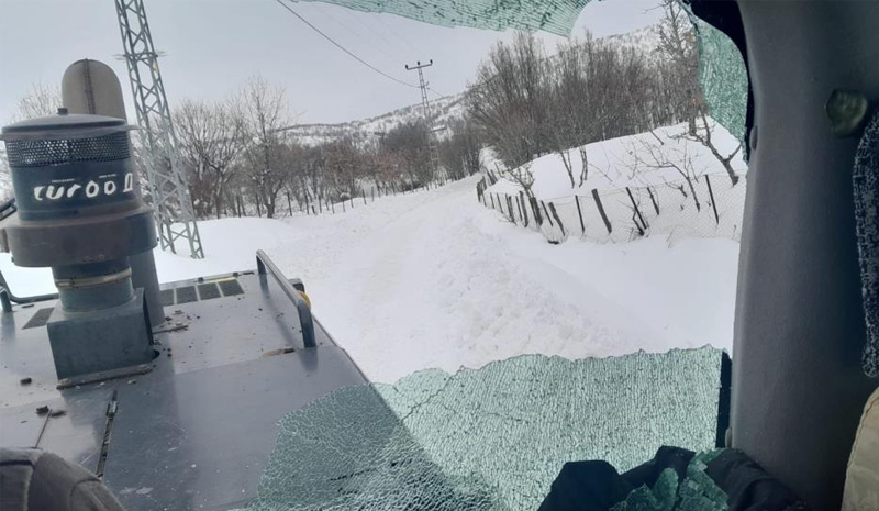 Bingöl`de İl Özel İdaresi Ekibine Dahreli Saldırı