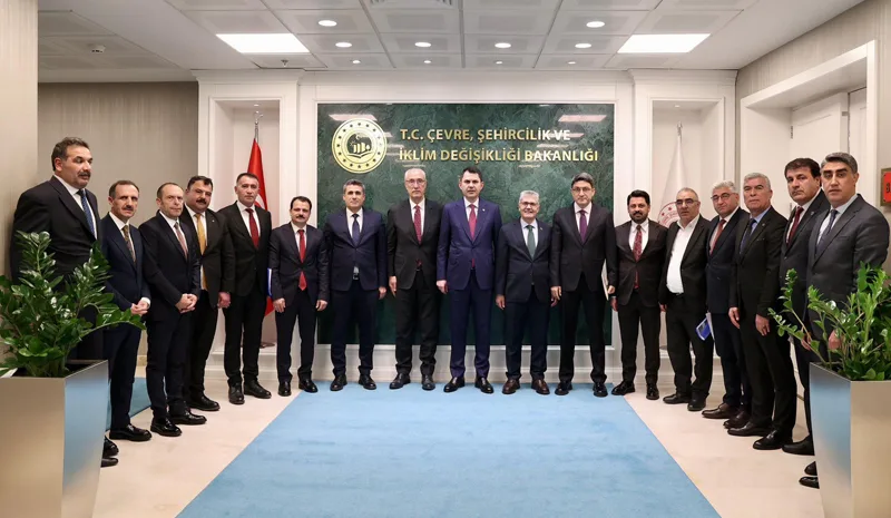 Bingöl heyetinden Bakan Kurum`a ziyaret